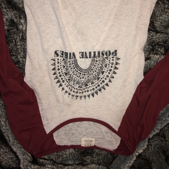 NORDSTROM POSITIVE VIBES TEE SIZE SMALL - Picture 1 of 3